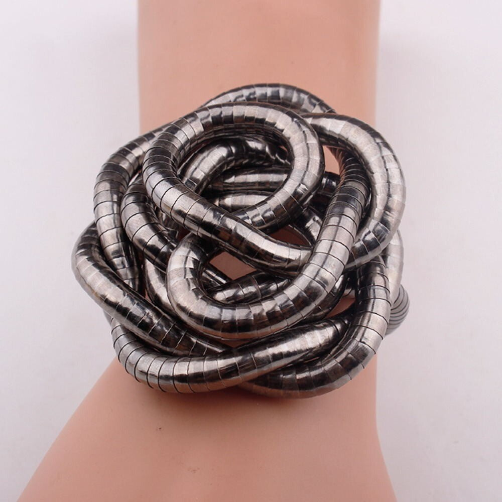 Bendable Snake Choker Necklace in Gold and Silver Options – Black