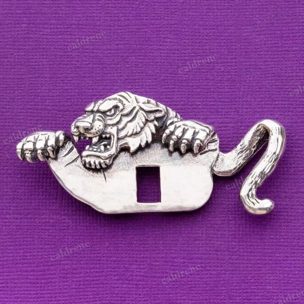 Crocodile Pattern Animal Shaped Brooch for Gentlemen – view 7