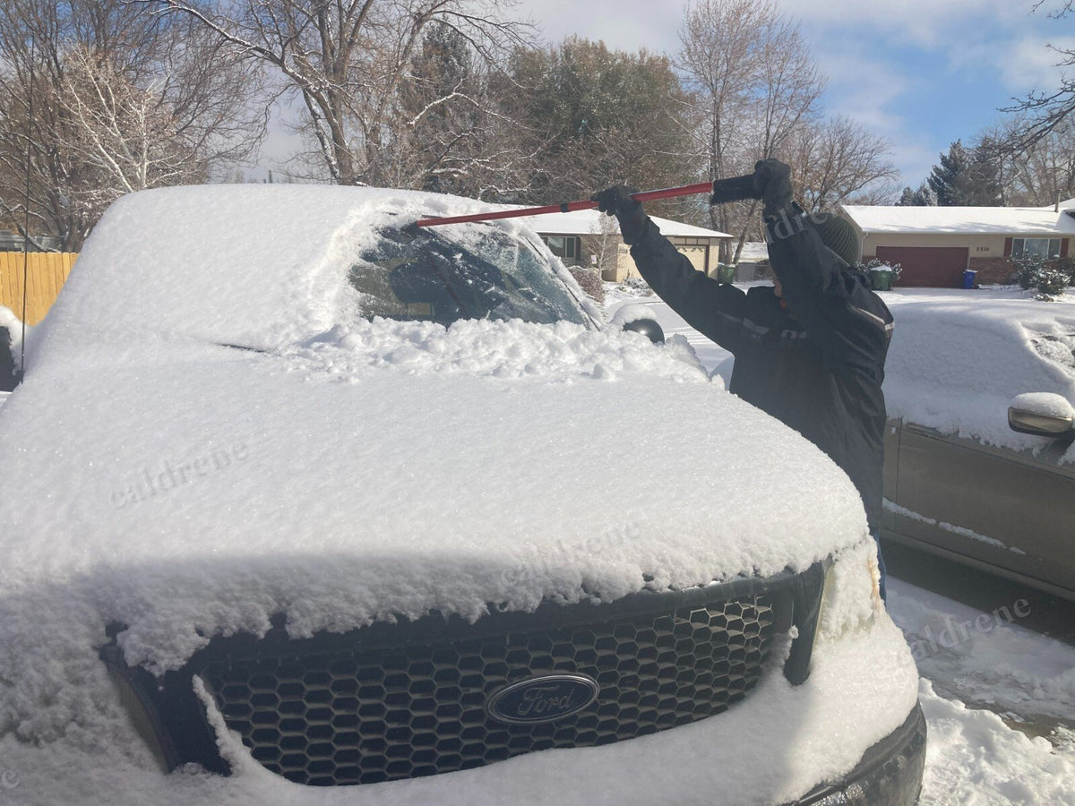 Extendable Snow Brush and Ice Scraper – view 4