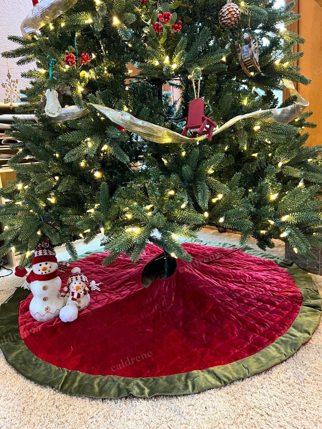 Quilted Velvet Christmas Tree Skirt – view 2